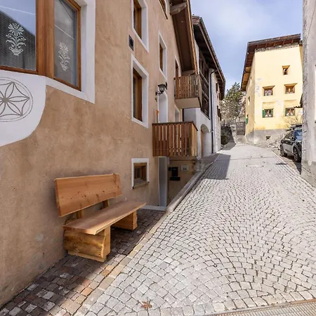 Holiday home Chasa Mayer